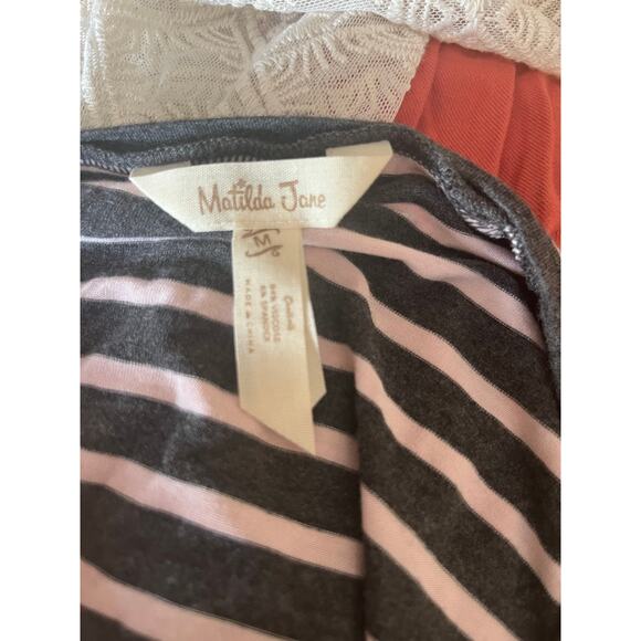 Matilda Jane charcoal/pink striped knit tunic M Perfect condition long sleeve - Picture 3 of 3